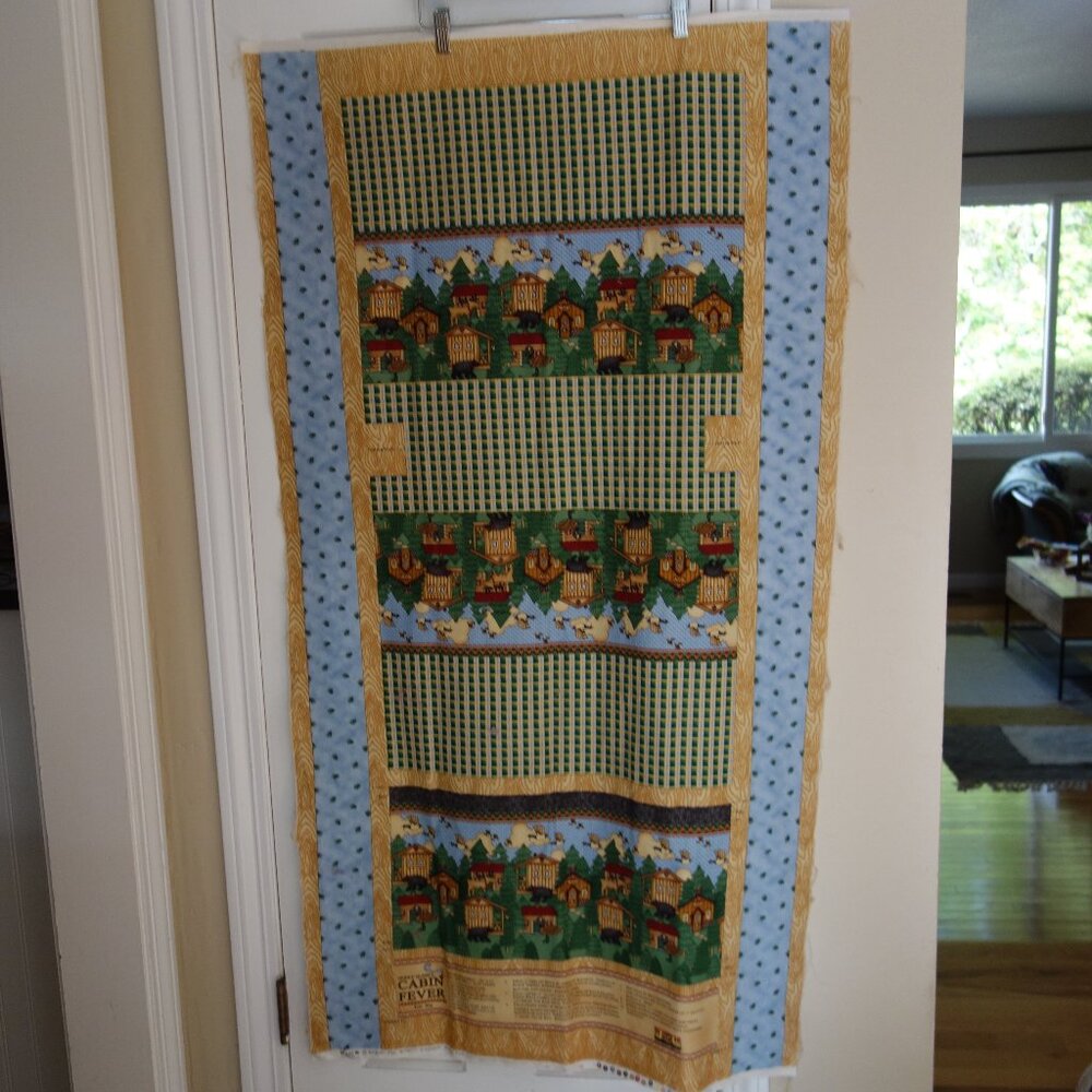 DEBBIE MUMM’S Cabin Fever Tote Bag Cut & Sew / Sewing Panel